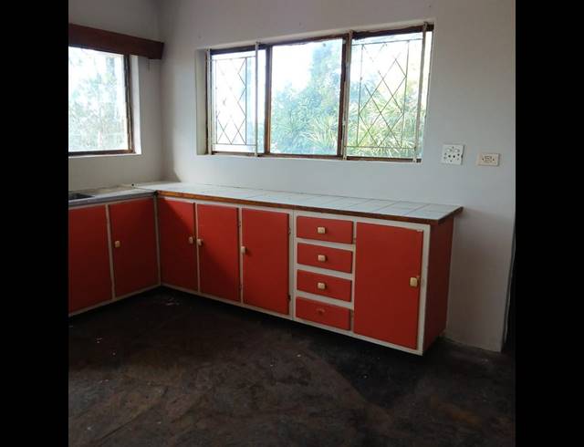 4 BEDROOM HOUSE FOR SALE IN YELLOWWOOD PARK